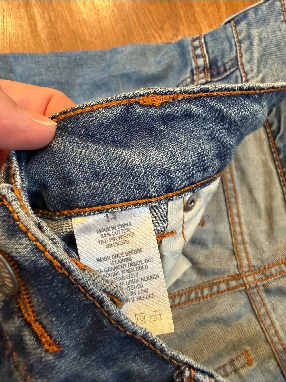 Aeropostale Boyfriend Jeans Womens 14 Distressed Medium Wash Relaxed Fit NWT - Picture 8 of 10